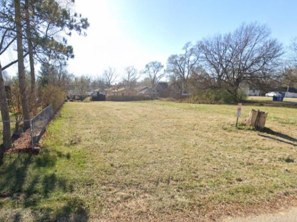 216 Dellwood Avenue, Lockport, IL 60441