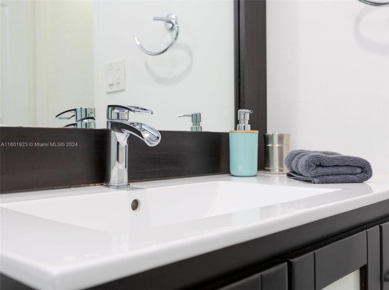 3901 S Ocean Dr, Unit 10P, Hollywood, FL 33019 Photo