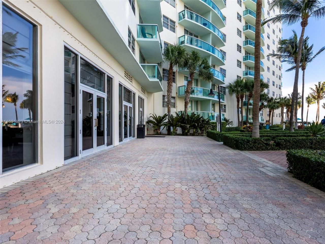 3901 S Ocean Dr, Unit 10P, Hollywood, FL 33019 Photo