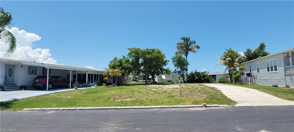 4808 Tahiti Dr, Bonita Springs, FL 34134 Photo