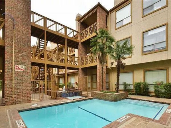 806 W 24th ST, Unit 105, Austin, TX 78705