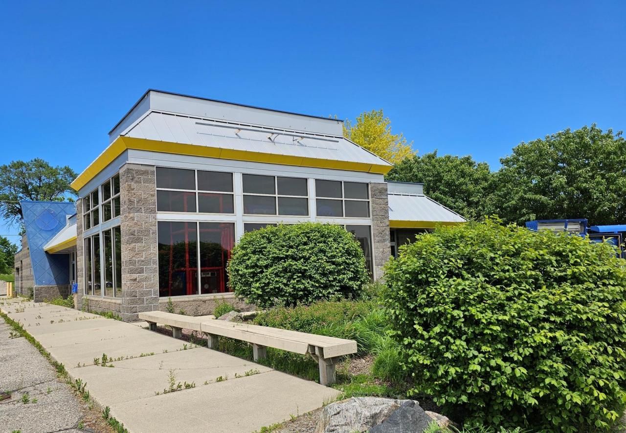 1611 Highway 12 E, Willmar, MN 56201