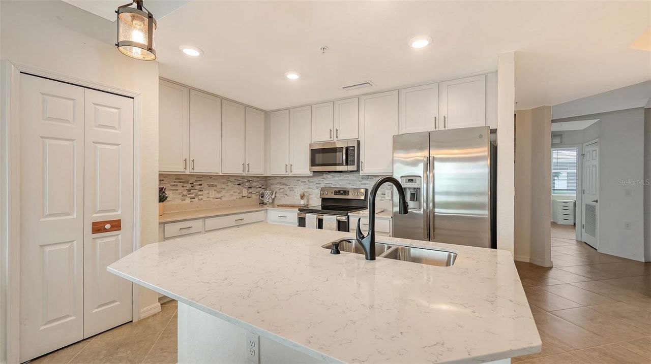 1020 Tidewater Shores Loop, Unit 108, Bradenton, FL 34208 Photo