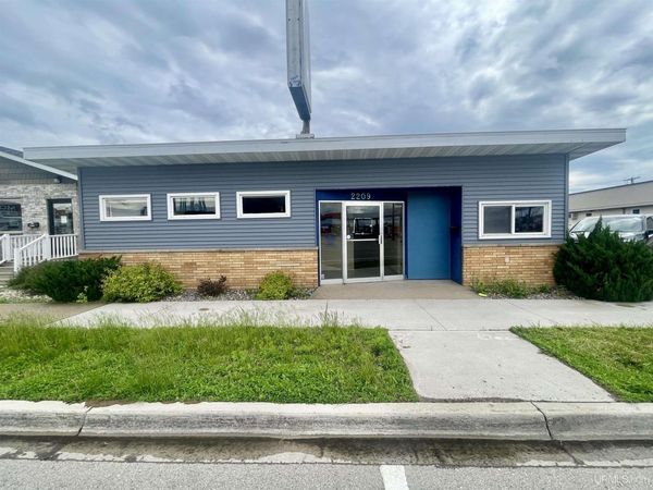 2209 Ludington Road, Escanaba, MI 49829