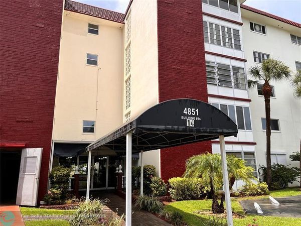 4851 NW 21st Street, Unit 105, Lauderhill, FL 33313