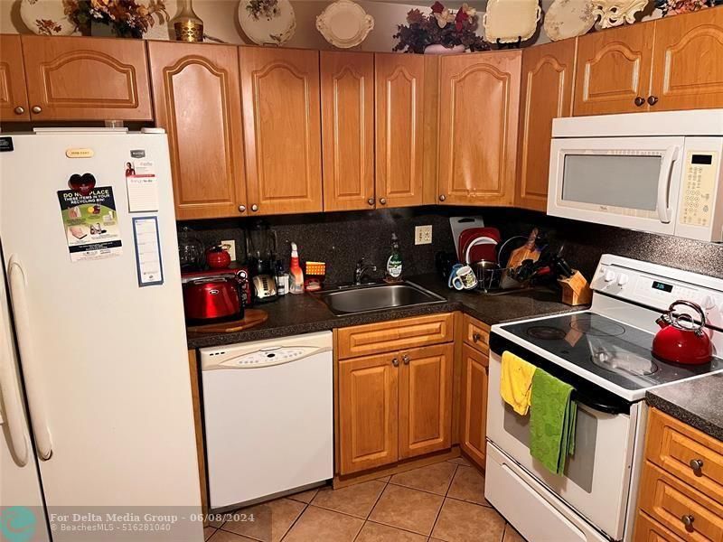 4851 NW 21st Street, Unit 105, Lauderhill, FL 33313 Photo