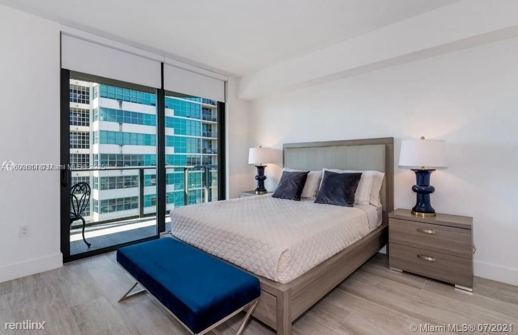 121 NE 34th St, Unit 2402, Miami, FL 33137 Photo