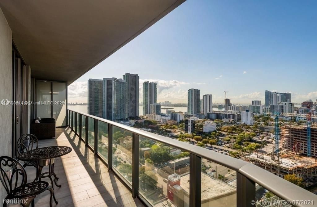 121 NE 34th St, Unit 2402, Miami, FL 33137 Photo