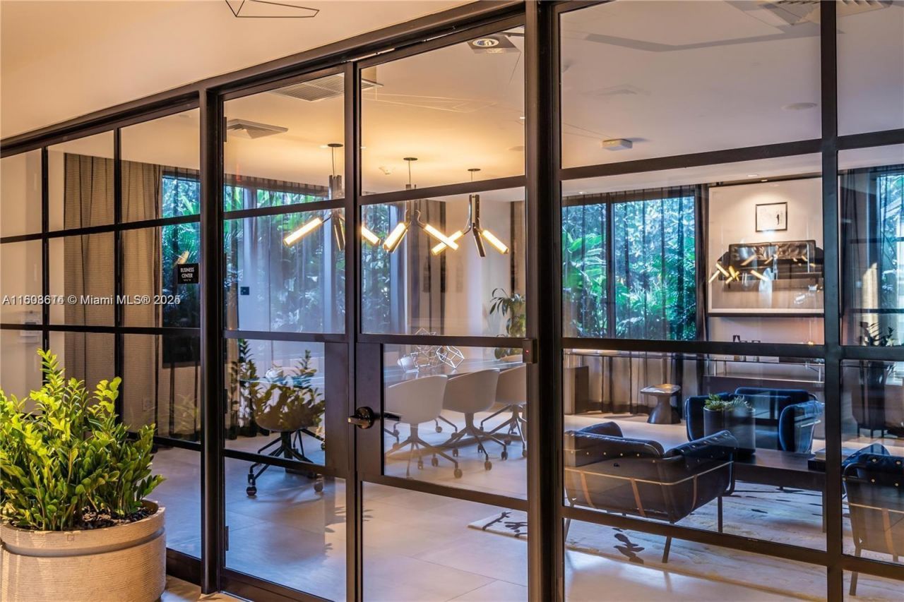 121 NE 34th St, Unit 2402, Miami, FL 33137 Photo