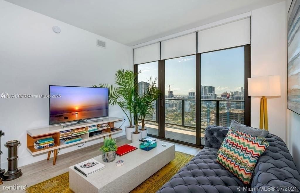 121 NE 34th St, Unit 2402, Miami, FL 33137 Photo