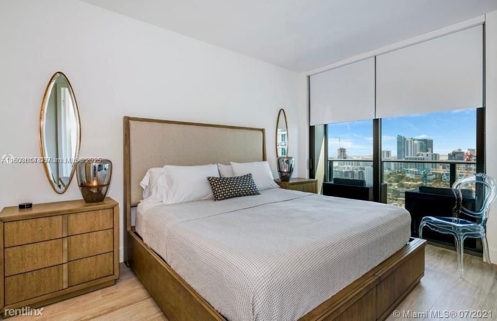 121 NE 34th St, Unit 2402, Miami, FL 33137 Photo