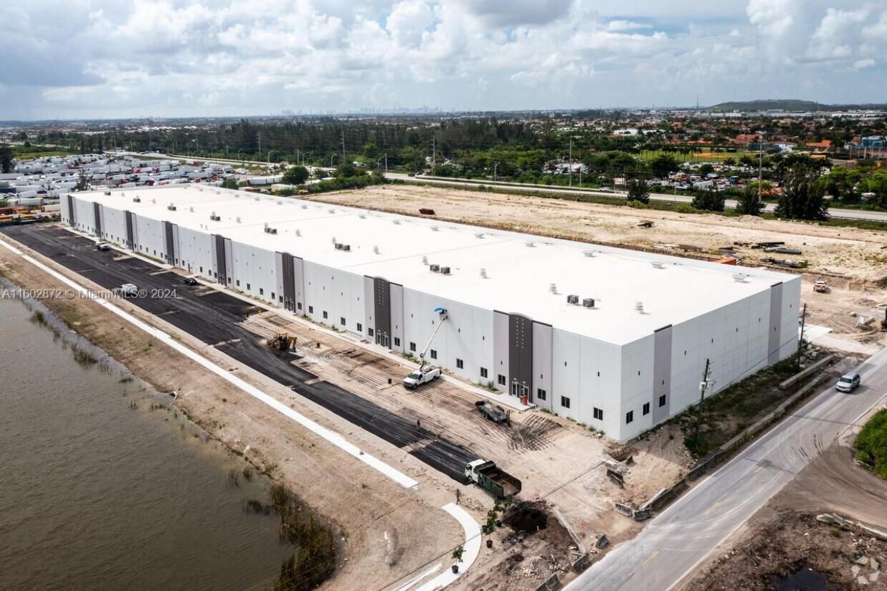 400 E 41st St, Hialeah, FL 33013 Photo