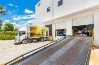 400 E 41st St, Hialeah, FL 33013 Photo