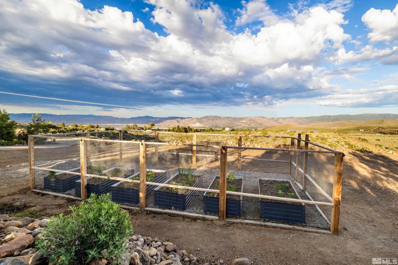 5745 Carl Drive, Reno, NV 89511 Photo