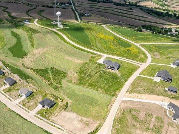 906 Harvest Hills Drive, Woodbine, IA 51579