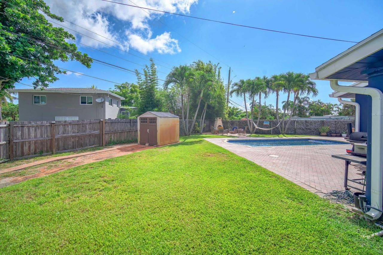 2108 Lake Bass Circle, Lake Worth, FL 33461 Photo