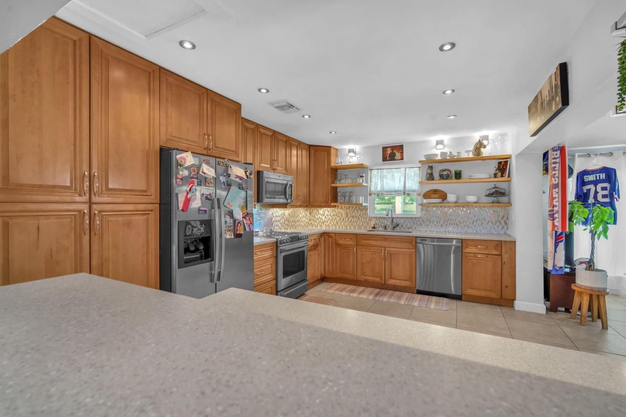 2108 Lake Bass Circle, Lake Worth, FL 33461 Photo