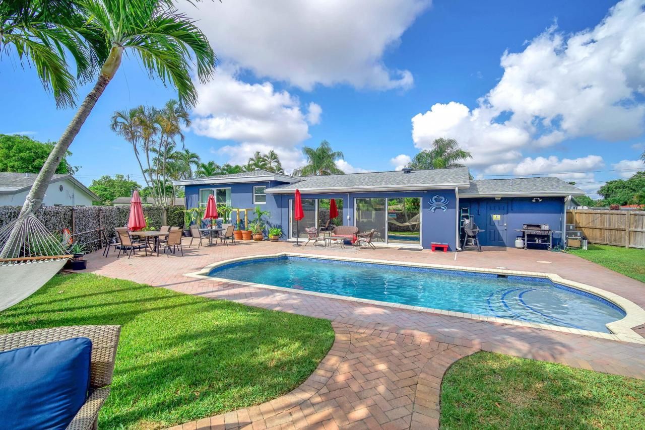 2108 Lake Bass Circle, Lake Worth, FL 33461 Photo