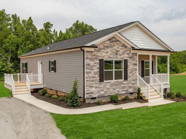 967 LEVI ROAD, GREEN BAY, VA 23942