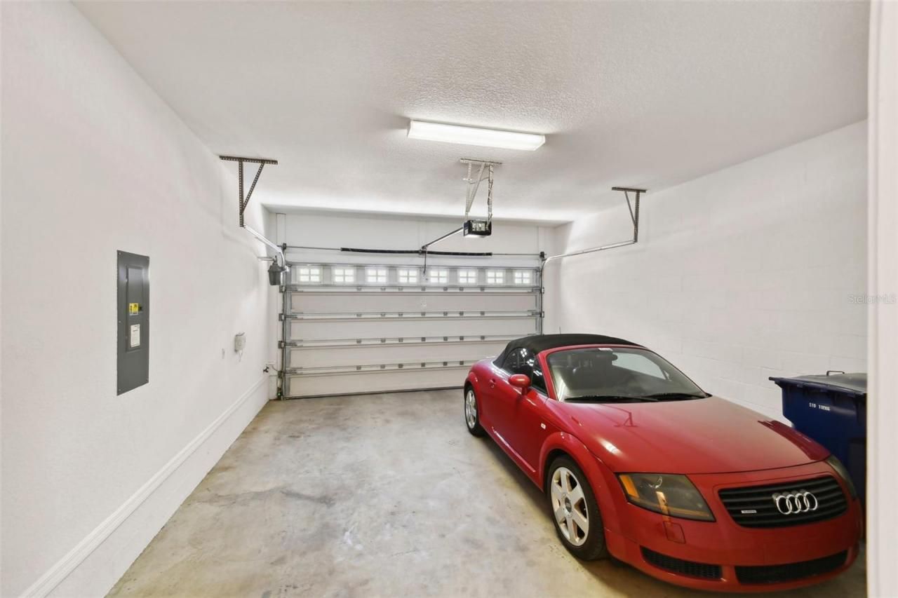 2848 Bayshore Trails Drive, Tampa, FL 33611 Photo
