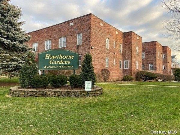 149 Smith Street, Unit E-22, Freeport, NY 11520