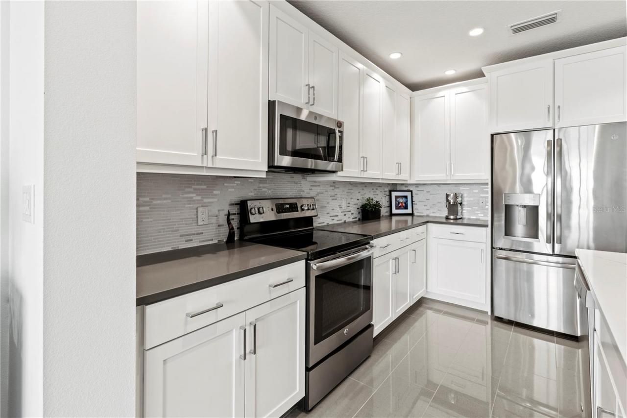 10520 Boardwalk Loop, Unit 302, Bradenton, FL 34202 Photo