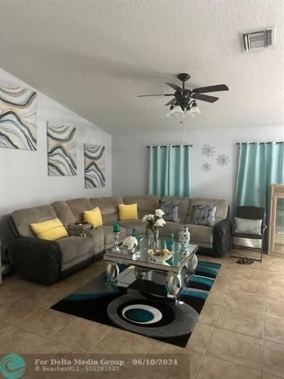 1618 W 26th St, Riviera Beach, FL 33404 Photo