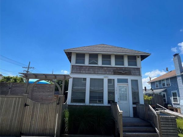 192 Cottage Walk, Ocean Beach, NY 11770