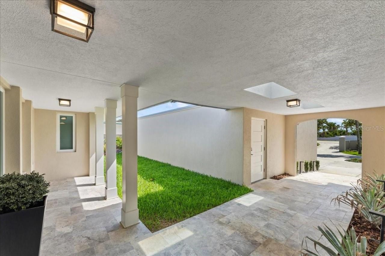 717 Ocean Shore Boulevard, Ormond Beach, FL 32176 Photo