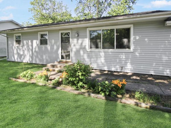 7714 Wallace Street, Merrillville, IN 46410