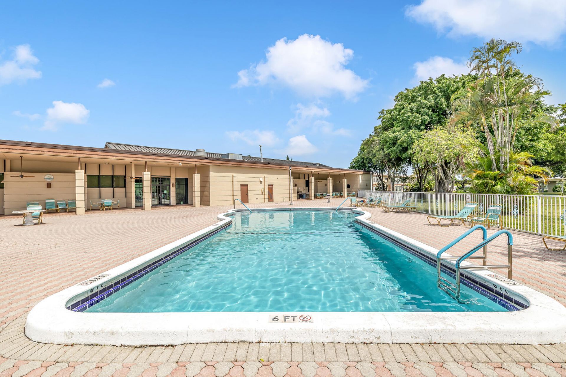 601 NW 76th Terrace, Unit 206, Margate, FL 33063 Photo