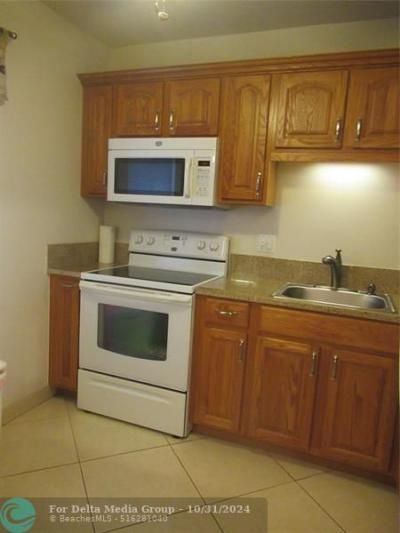 601 NW 76th Terrace, Unit 206, Margate, FL 33063 Photo