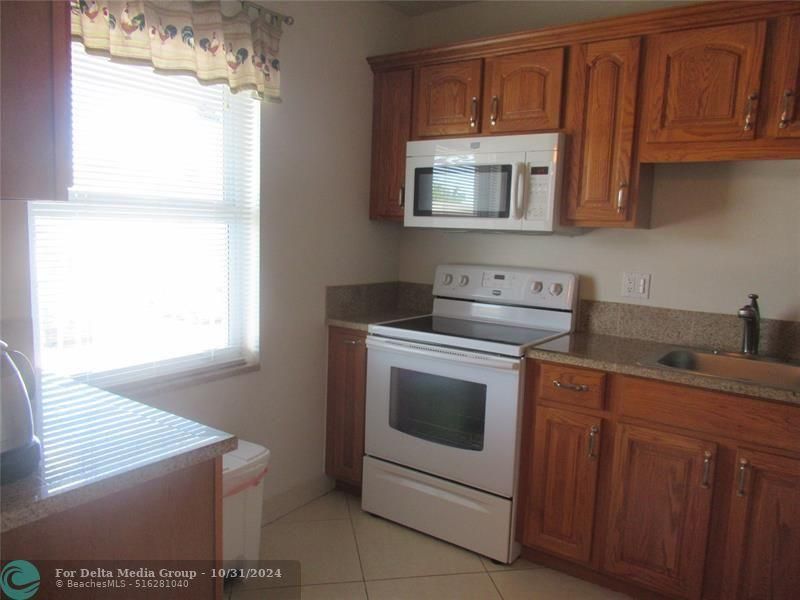 601 NW 76th Terrace, Unit 206, Margate, FL 33063 Photo