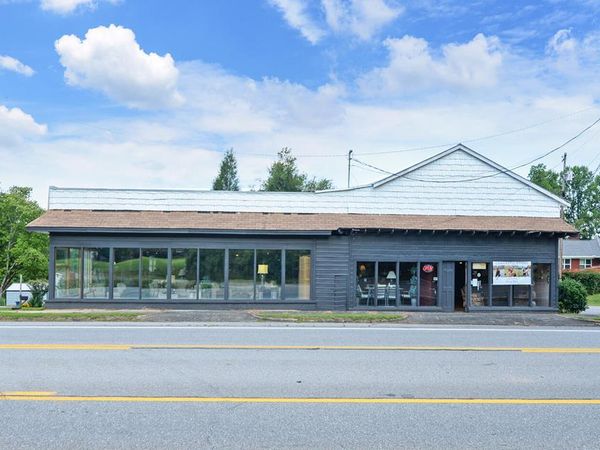 7493 Us Hwy 76 W, Young Harris, GA 30582