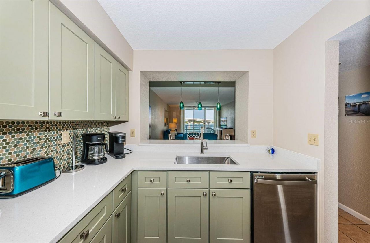 5901 Bahia Del Mar Circle, Unit 518, Saint Petersburg, FL 33715 Photo