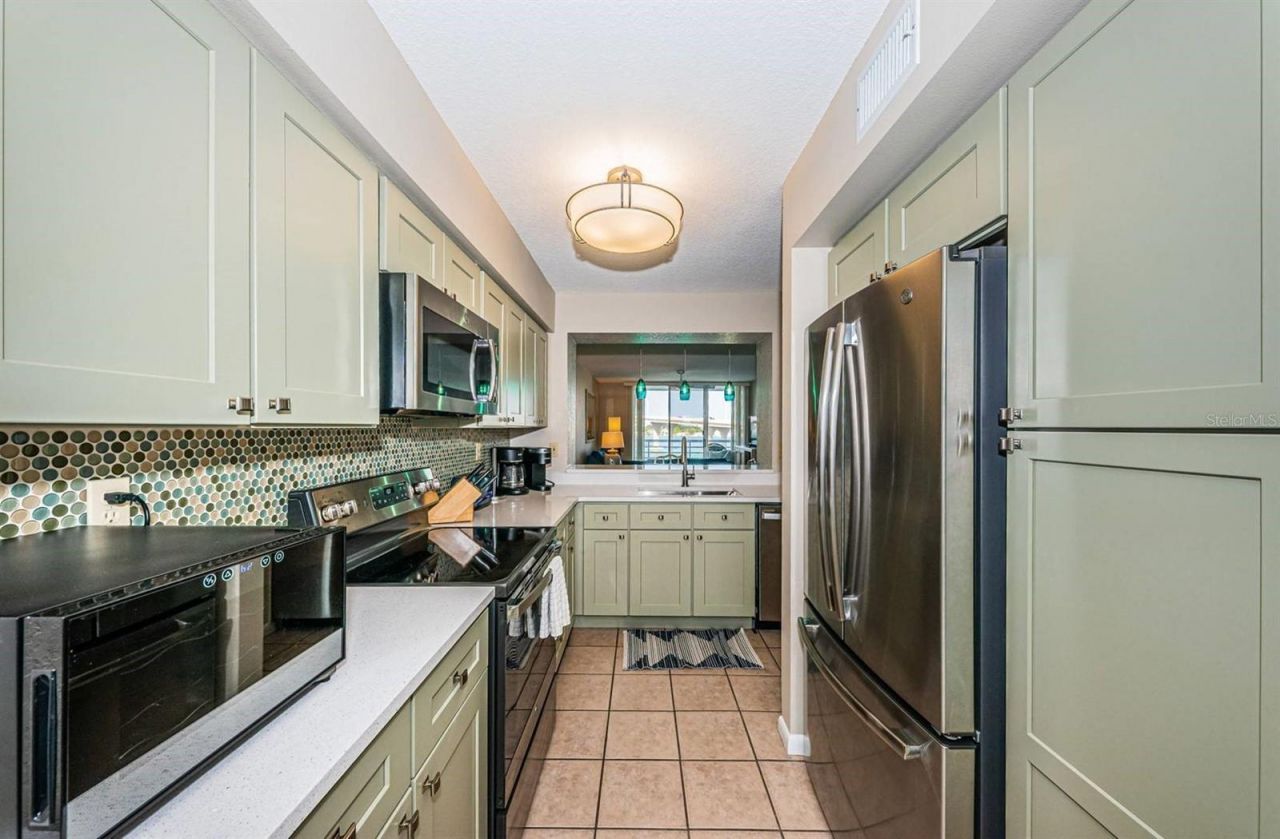 5901 Bahia Del Mar Circle, Unit 518, Saint Petersburg, FL 33715 Photo