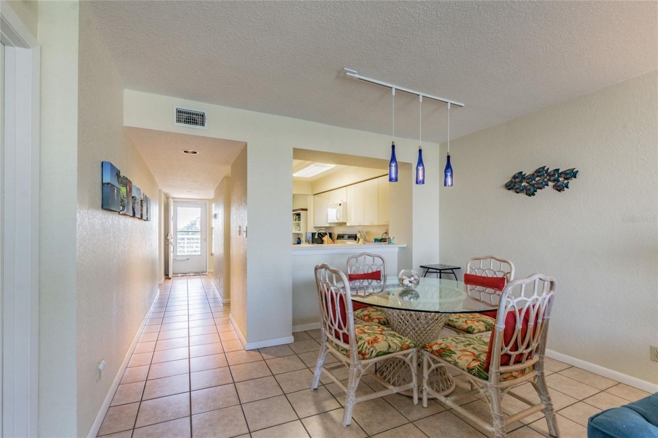 5901 Bahia Del Mar Circle, Unit 518, Saint Petersburg, FL 33715 Photo