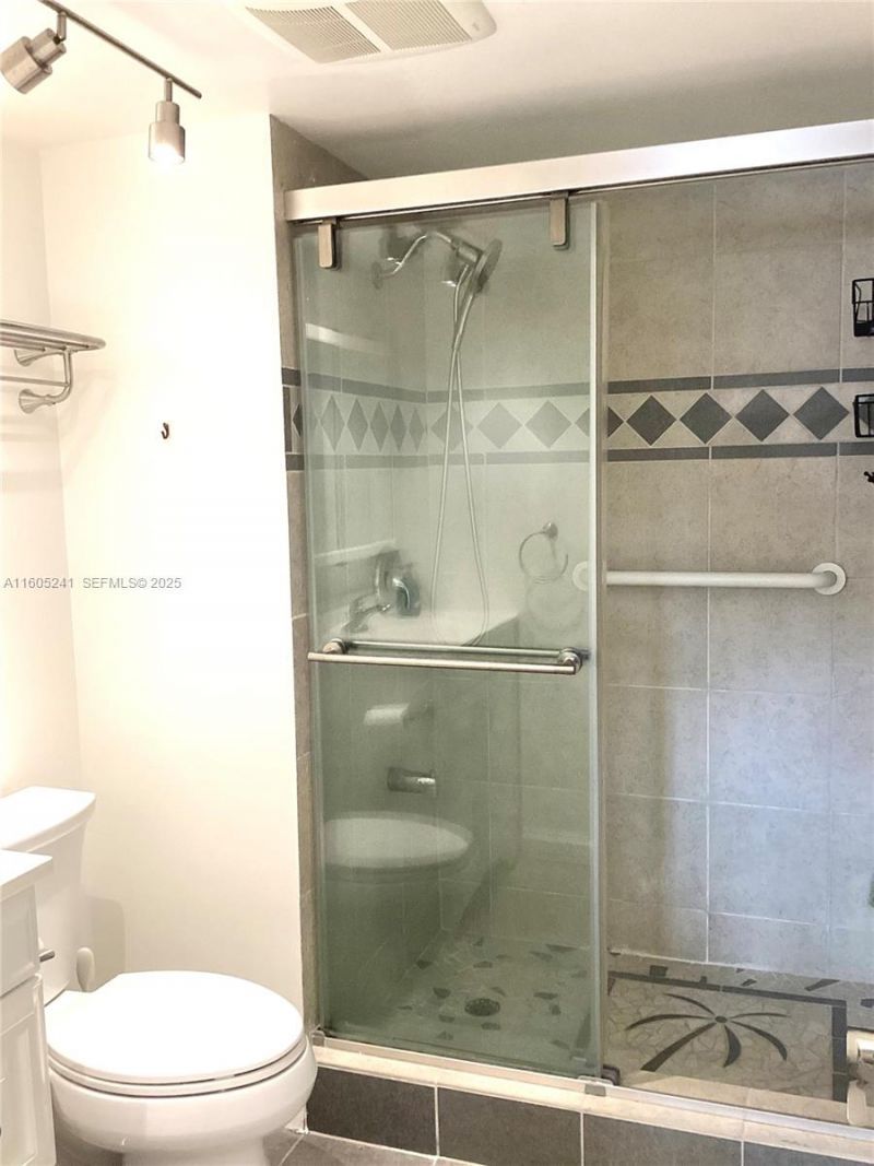 681 S Hollybrook Dr, Unit 307, Pembroke Pines, FL 33025 Photo