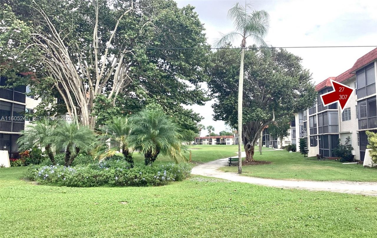 681 S Hollybrook Dr, Unit 307, Pembroke Pines, FL 33025 Photo