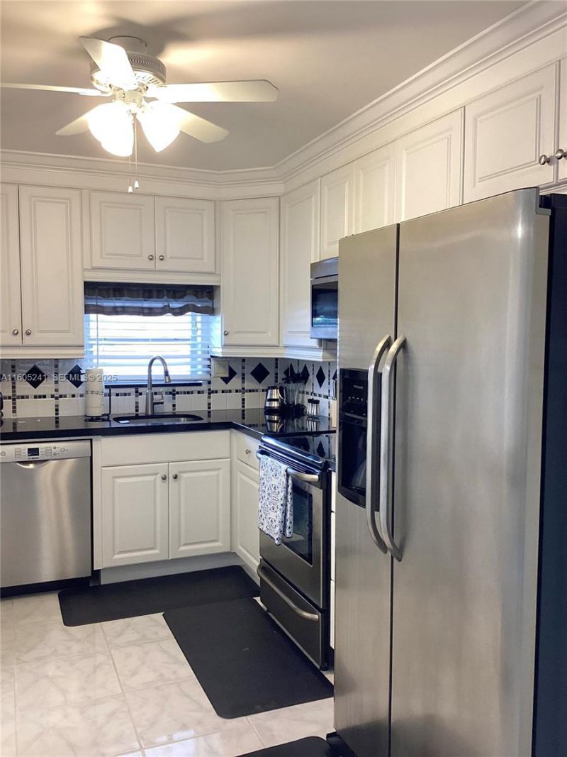 681 S Hollybrook Dr, Unit 307, Pembroke Pines, FL 33025 Photo