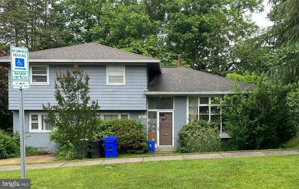 5823 Folkstone Road, Bethesda, MD 20817 Main Photo