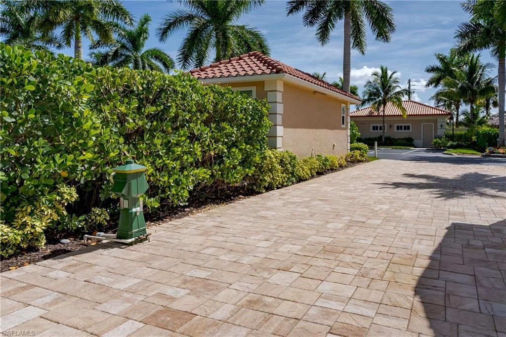 13596 Snook Cir, Naples, FL 34114 Photo