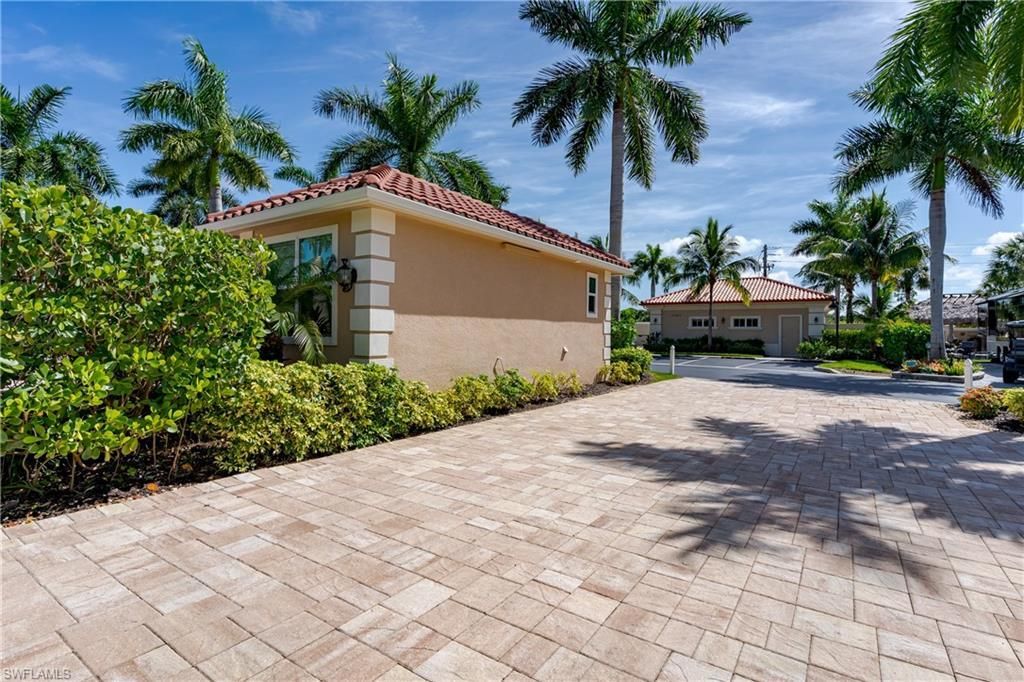 13596 Snook Cir, Naples, FL 34114 Photo