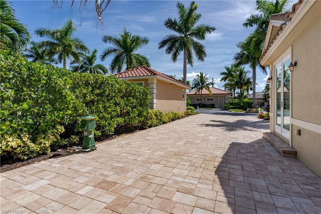 13596 Snook Cir, Naples, FL 34114 Photo