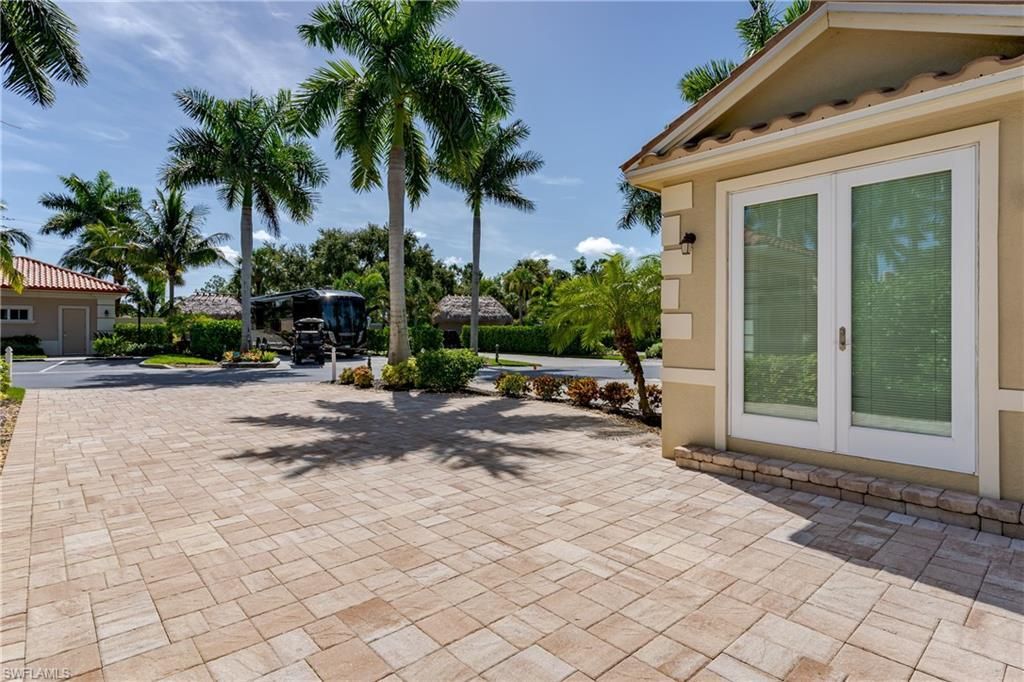 13596 Snook Cir, Naples, FL 34114 Photo