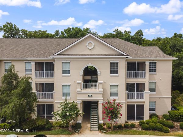 8601 BEACH Boulevard, Unit 712, Jacksonville, FL 32216
