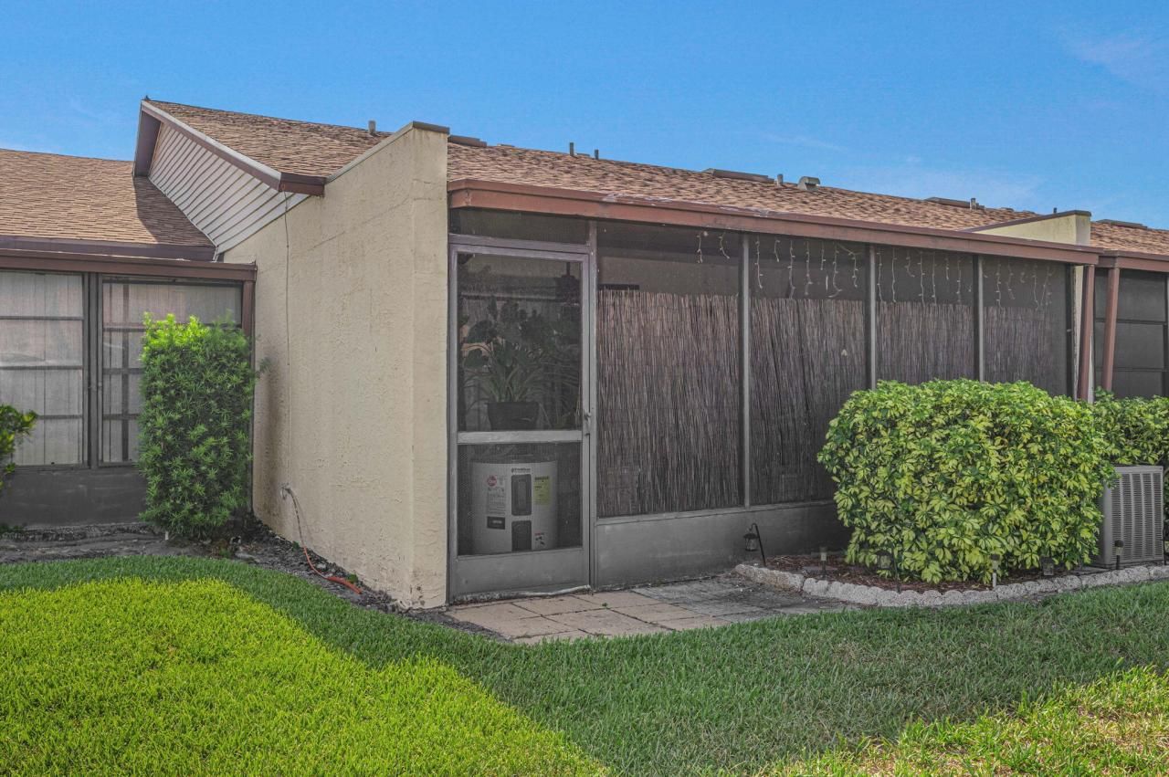 6018 Indrio Road, Unit 6, Fort Pierce, FL 34951 Photo