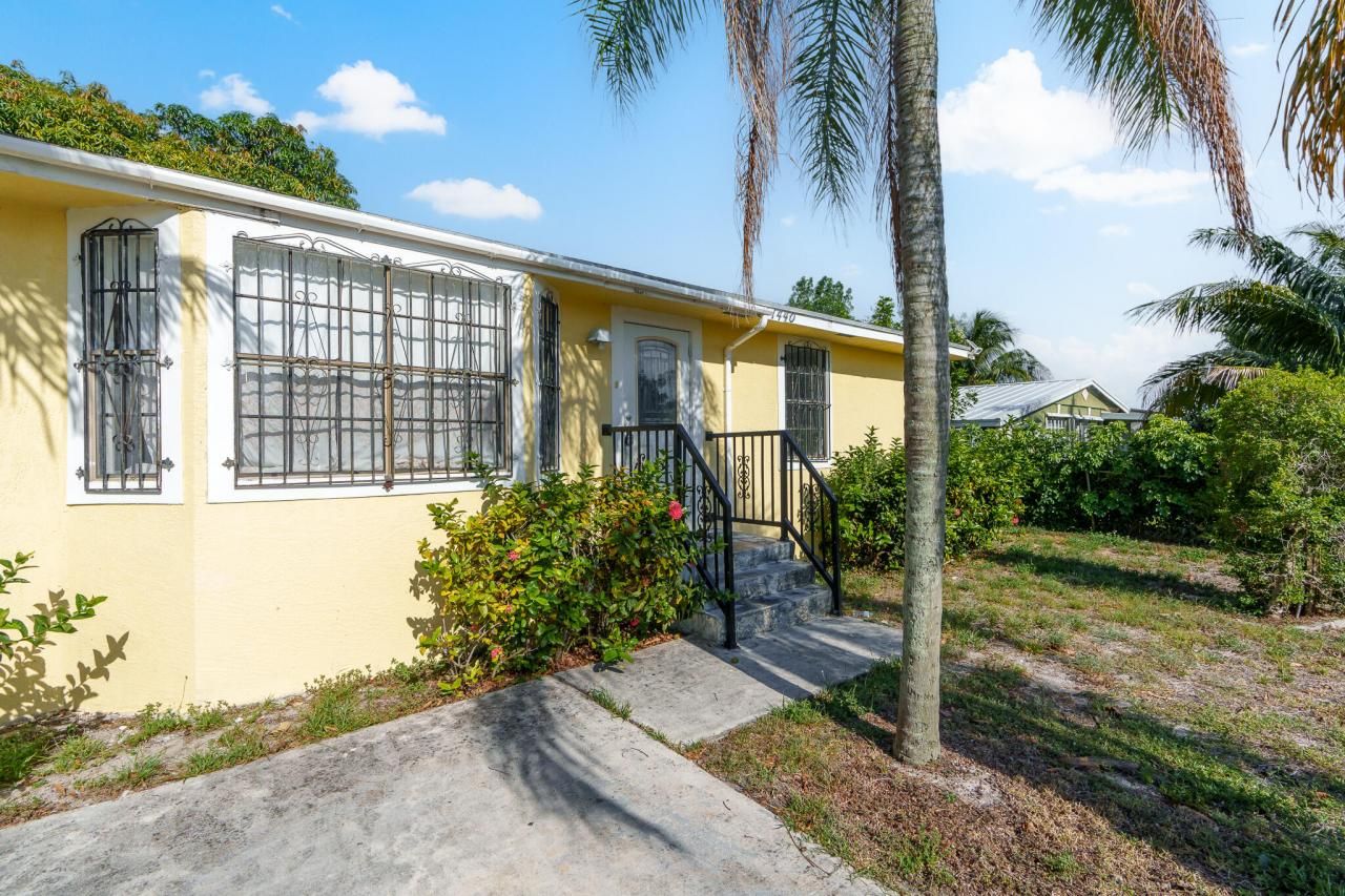 1440 NW 3rd Street, Boynton Beach, FL 33435 Photo
