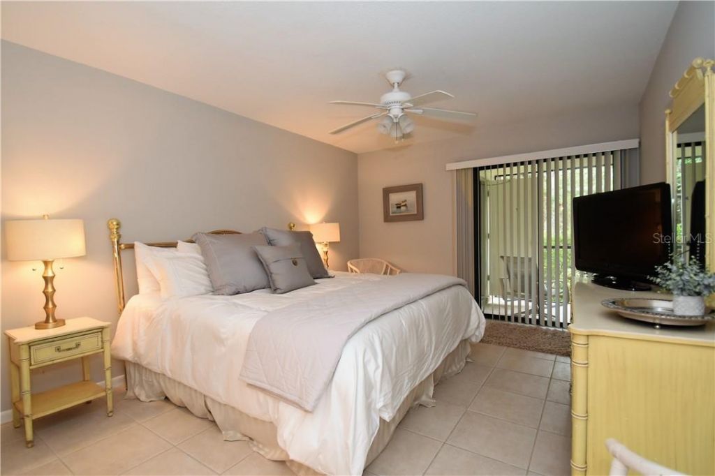 1667 Brookhouse Circle, Unit BR128, Sarasota, FL 34231 Photo