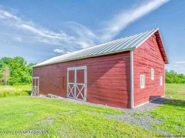 813 Flatbush Road, Kingston, NY 12401